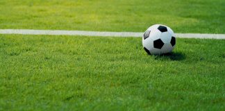 Spiragli per la serie A. Conte: “In campo solo in sicurezza”. Spadafora: “Stop ai dilettanti” Spiraglio per la conclusione del campionato di serie A. Conte: "lo faremo solo garantendo le condizioni di massima sicurezza"