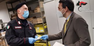A Viadana anziana chiama il 112: “Non riesco a ritirare la pensione”. I carabinieri si presentano a casa con i soldi