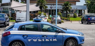 Si prostituisce al tempo del Covid. Doppia sanzione per una 61enne fermata nel parcheggio del Poma