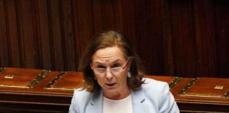 Lamorgese “Attenzione contro rischi inquinamento dell’economia legale”