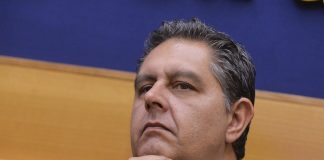 Le Regioni “Anticipare all’11 maggio il via libera ai negozi”