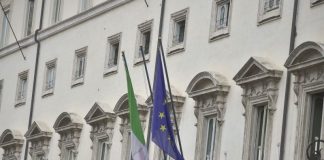 Dl rilancio, la maggioranza trova l’accordo sulle regolarizzazioni