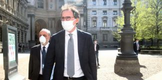 Coronavirus, gli assistenti civici agitano la maggioranza