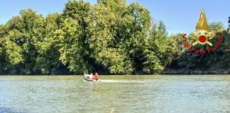 Aereo nel Tevere, recuperato il corpo del ragazzo disperso