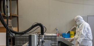 Fase 2: le aziende possono aprire senza chiedere autorizzazione, ma controlli più serrati