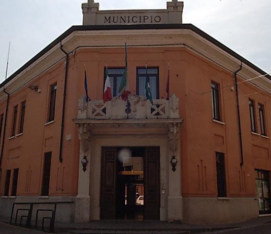 Goito, imposte al massimo e cantieri infiniti: la denuncia del centro destra