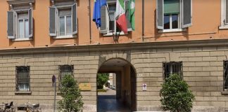 Regione, uffici chiusi: proteste dei cittadini