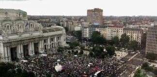 “I can’t breathe”, a Roma e Milano manifestazioni per George Floyd