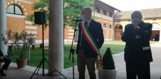 Al Baratta l’omaggio alla Costituzione e ai suoi valori pericolosamente dimenticati. L’evento promosso dall’Anpi e dall’associazionismo mantovano Al Baratta l'omaggio alla Costituzione e ai suoi valori pericolosamente dimenticati. L'evento promosso dall'Anpi e dall'associazionismo mantovano