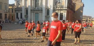 Corneliani, Zolezzi-Fiasconaro (M5S): “Le parole di Patuanelli sono importanti”