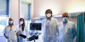 Mantova, le asportano un tumore alle ovaie: ora aspetta due gemelli