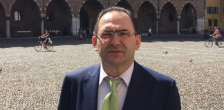 Colpo di scena in via Roma, la Lega si spacca sul consuntivo: Zera vota a favore della manovra di Palazzi La Lega si spacca sul bilancio consuntivo: Zera vota a favore della manovra dell'Amministrazione Palazzi