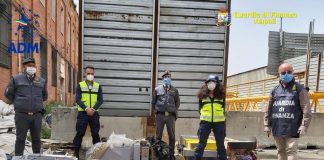 Napoli, sequestrate 42 tonnellate di rifiuti speciali diretti in Africa
