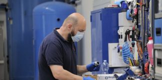 Il Pil crolla del 12,4% nel secondo trimestre, ai minimi dal 1995