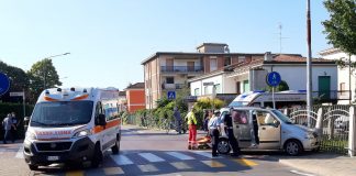 Malore al volante mentre va a Messa con la moglie. Muore 85enne