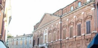 “Questioni di segni e parole”. Se ne parla sabato a Ostiglia con l’illustratore Scarduelli e lo storico Rossi Il municipio di Ostiglia