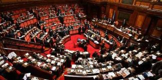 Natale, Conte: “sugli spostamenti tra comuni decida il Parlamento”. Due le ipotesi su cui si ragiona