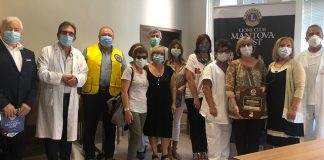 Lotta al Covid, i Lions di Mantova hanno premiato il dottor Gianpaolo Grisolia e l’infermiera Sabrina Zaccagni