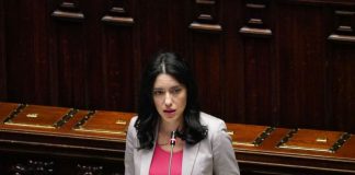 Scuola, Azzolina “Assumeremo 85mila docenti a tempo indeterminato”