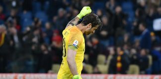 Il Covid spaventa la Serie A, positivi Mirante e 3 giocatori Cagliari