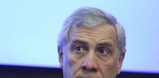 Tajani “Non esiste ipotesi di sostegno al governo”