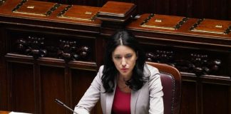 Azzolina “Le scuole riapriranno, è un imperativo morale”