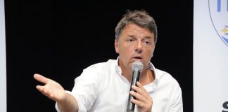 Renzi “Scuola madre di tutte le battaglie, test obbligatori per i prof”