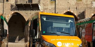 Stop alle navette gratuite ai parcheggi del Te e Campo Canoa