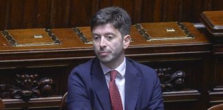 Coronavirus, Speranza “Non ci sono condizioni per lockdown totali”
