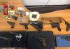 Nascondeva 11 pistole in casa a Milano, arrestato