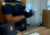 Coronavirus, sequestrate 73 mila mascherine non a norma nel napoletano