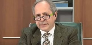 Crisanti: “non ci sono i numeri per riaprire” Crisanti: "non ci sono i numeri per riaprire"