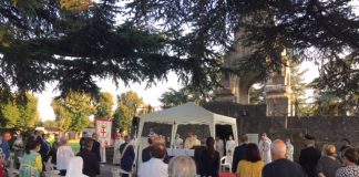 Il vescovo Busca celebra la messa per i morti per Covid. “ricordarli cercando di portare avanti il loro lascito” Il vescovo Busca ricorda i morti per Covid. "ricordarli cercando di portare avanti il loro lascito"