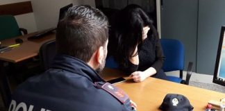 Perseguita e minaccia la donna dell’ex merito: ammonita 40enne