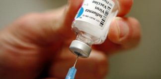 Vaccino antinfluenzale, la Regione rimborsa over 65 e soggetti fragili che l’hanno effettuato a pagamento Allarme vaccino antinfluenzale: "non sarebbe disponibile per due persone su tre"