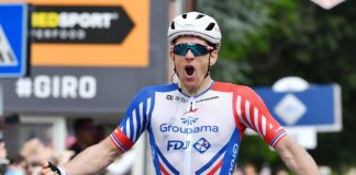 Demare vince in volata la 6^ tappa al Giro, Almeida resta leader