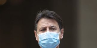 Coronavirus, Conte “Momento responsabilità, nessuno soffi sul fuoco”