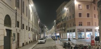 Mantova ore 23: città deserta col coprifuoco