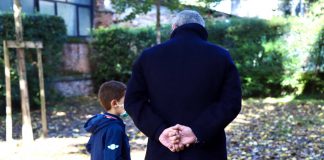 Palazzi alle scuole Allende e Tazzoli: “in una settimana potenzieremo il wi-fi. Rispettiamo le regole, facciamolo per i bambini” Palazzi alle scuole Allende e Tazzoli: "entro una settimana potenzieremo il wi-fi. Rispettiamo le regole, facciamolo per i bambini"