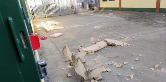 Migranti in rivolta in un centro d’accoglienza a Milano. I poliziotti: “Situazione ormai ingestibile”