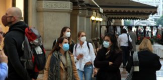 Virus fuori controllo, governo pronto a lockdown per le province più colpite