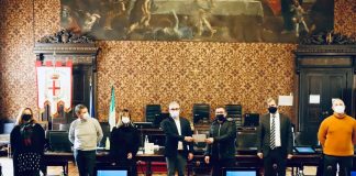 Sit-in degli esercenti contro il Dpcm. Palazzi incontra in comune una delegazione Fipe