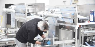 Industria, prezzi alla produzione in calo su base annua
