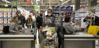 Italia in deflazione per il settimo mese consecutivo
