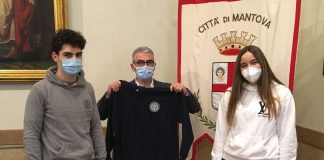 Due studenti del Virgilio incontrano Palazzi. “Ho chiesto di aiutarmi ad essere d’aiuto ai loro coetanei”