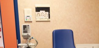 Alla Nefrologia e Dialisi del Carlo Poma poltrone e strumenti dall’Associazione Amico Rene