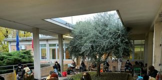 La scuola protesta, Potere al Popolo: “Risorse per riportare in sicurezza gli studenti in classe”