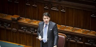 Conte “Il Governo va avanti solo se c’è unità”