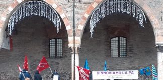 Sit in in piazza Sordello dei dipendenti pubblici: “La PA si rinnovi”