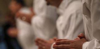 Il Vescovo Busca l’8 dicembre ordinerà due nuovi diaconi